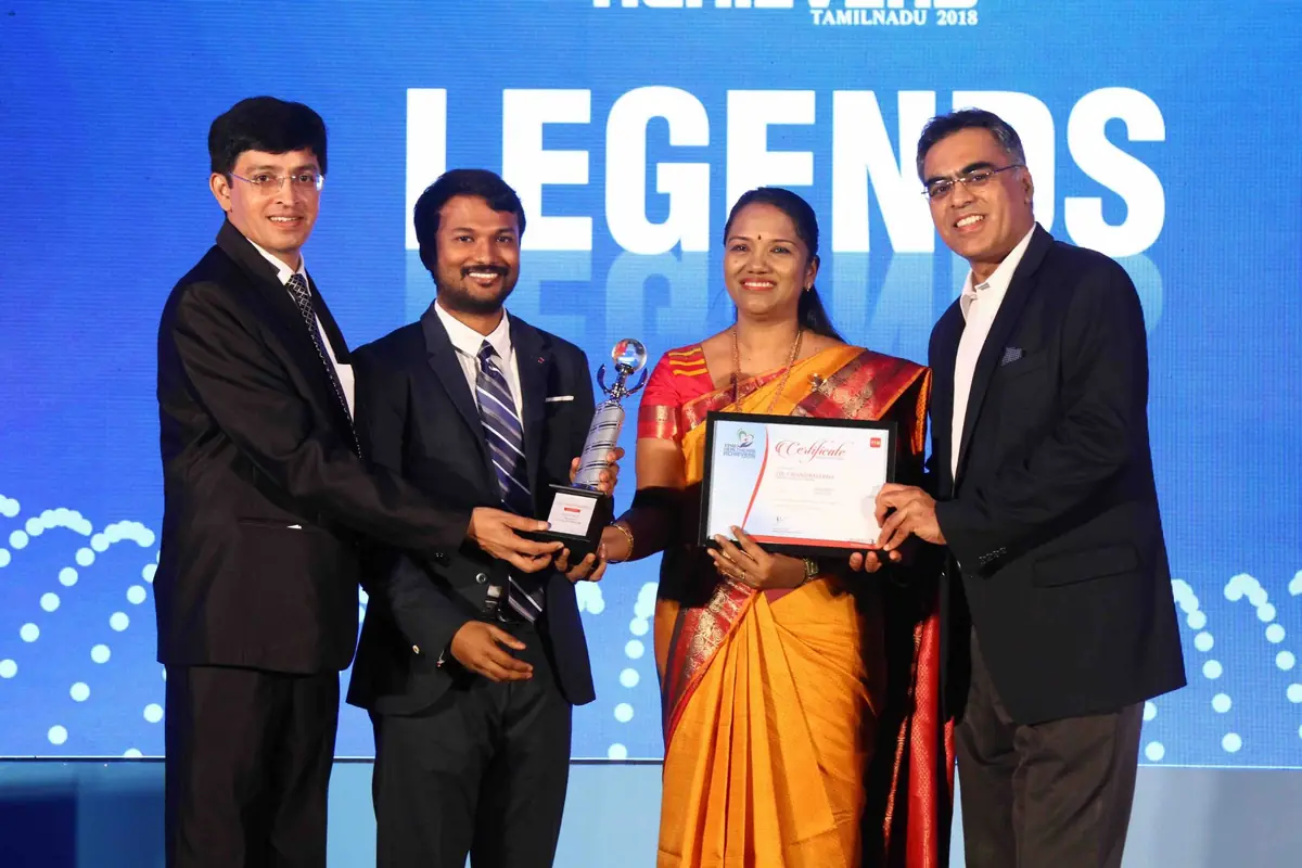 Dr. Arun Muthuvel on stage at Times Healthcare Achievers Tamil Nadu 2018 Legends awards
